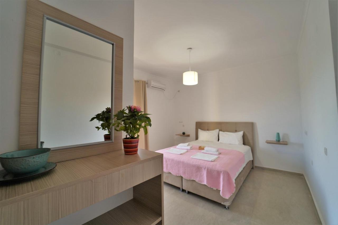 Meltemi Apartment Parga Exterior photo